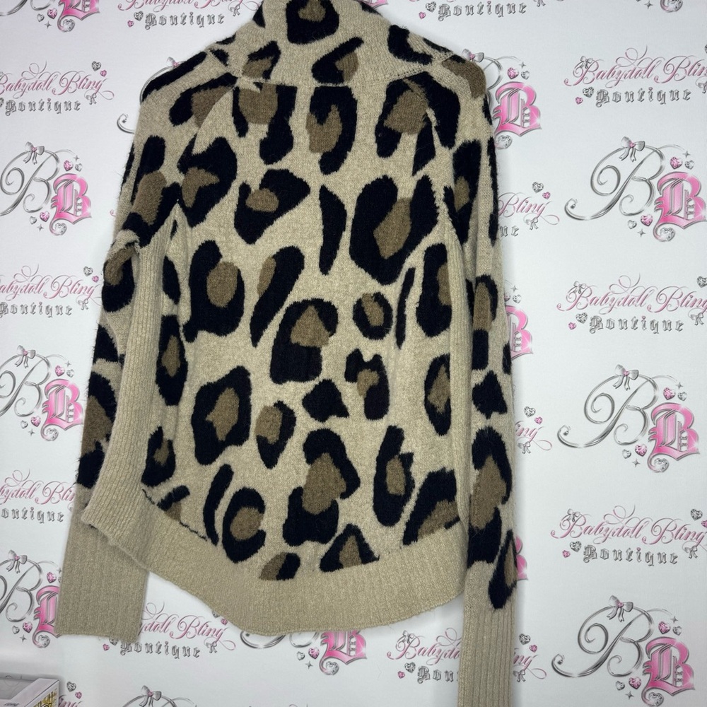 Rag supply cheetah print sweater pull over turtle neck animal print furry fuzzy - Picture 2 of 11
